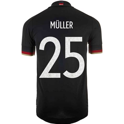 thomas muller adidas